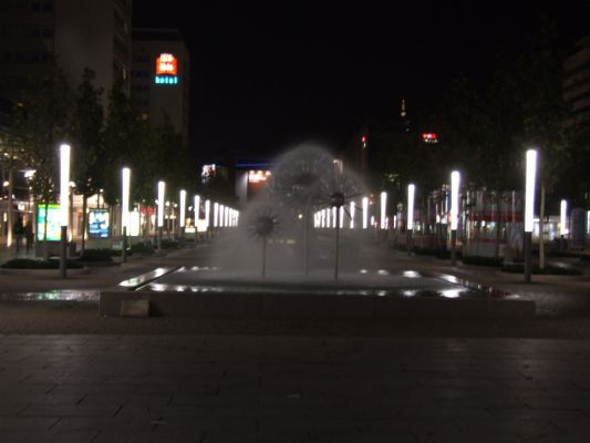 Die Prager StraÃŸe bei Nacht
